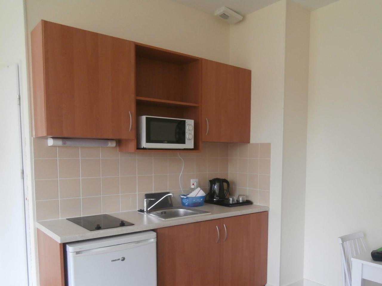 Residence La Providence Zenao Лизьё Экстерьер фото